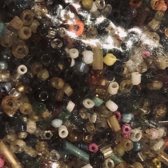 2 Pounds Assorted Craft Glass Beads tiny round cylinder colors dark & neutral - Picture 4 of 5